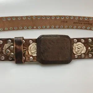 Vintage Streets Ahead Tooled Roses Leather Belt Made in the USA 84910.jpg main image 4